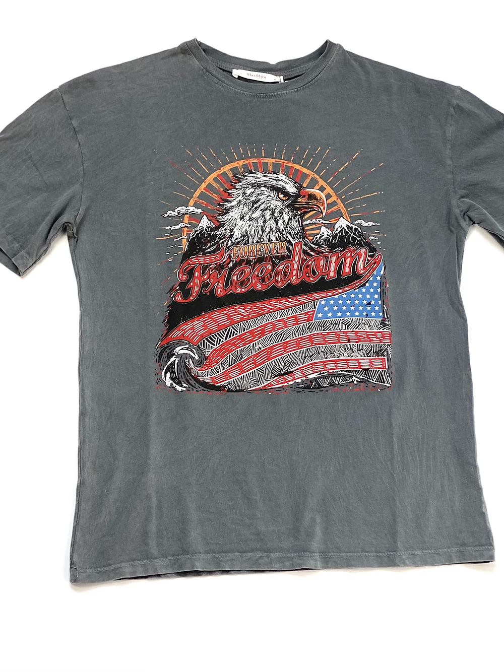 Freedom t-shirt met bedrukking van een adelaar.