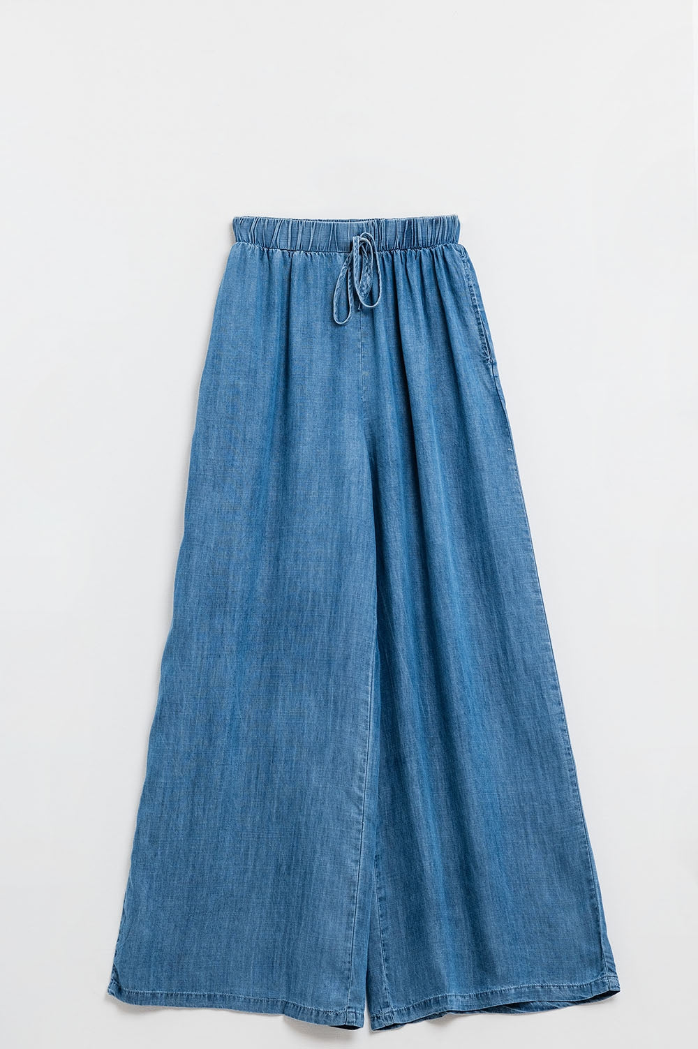 Blauwe tencel denim broek met wijde pijpen