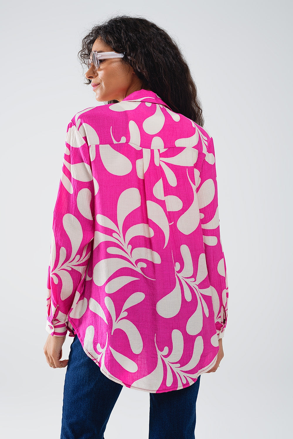 Blouse met bloemenprint en polokraag in Fuchsia