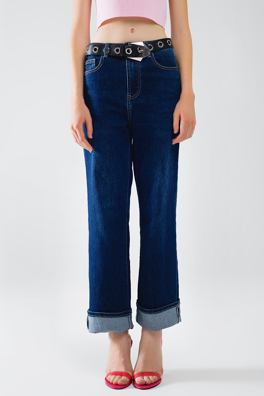 Q2 Donkerblauwe denim rechte jeans met gevouwen zoom