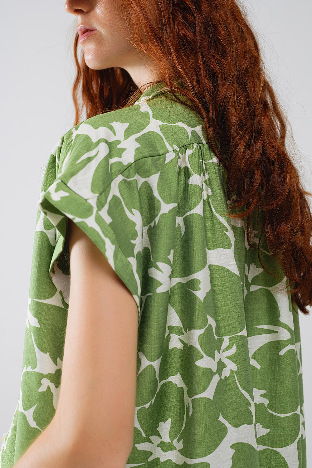 Ontspannen shirt met bloemenprint in groen