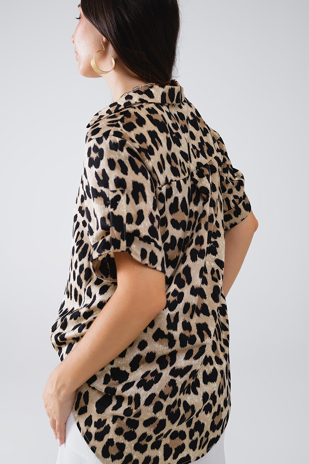 Relaxed shirt met luipaardprint en opgerolde manchetten