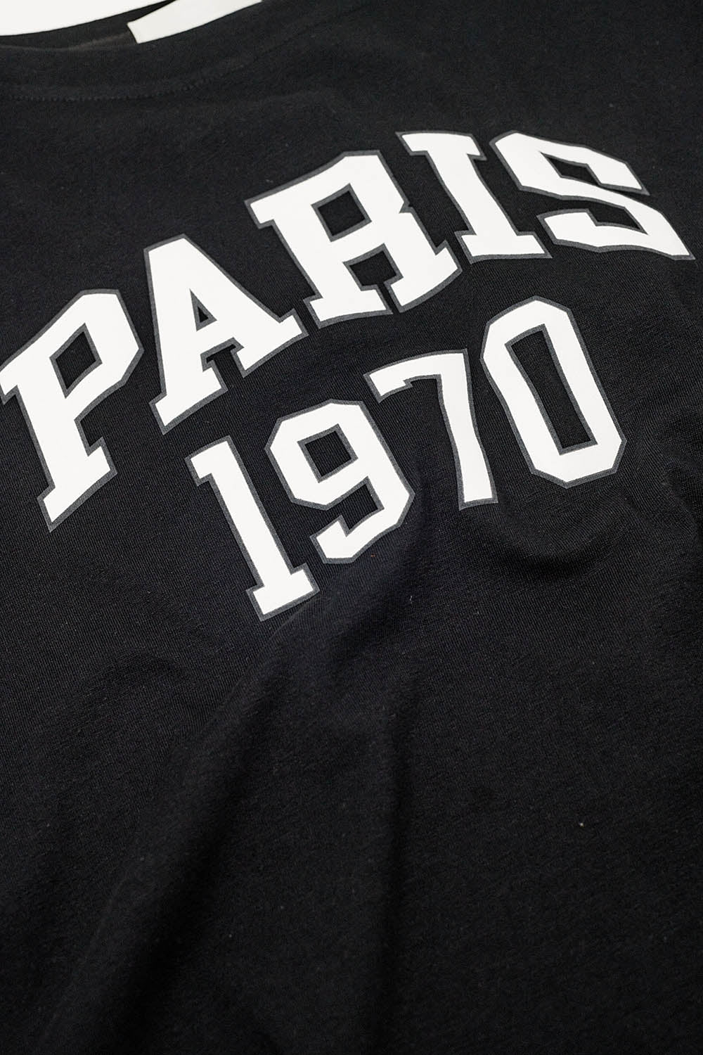 Relaxed zwart t-shirt met opdruk paris 1970 in wit