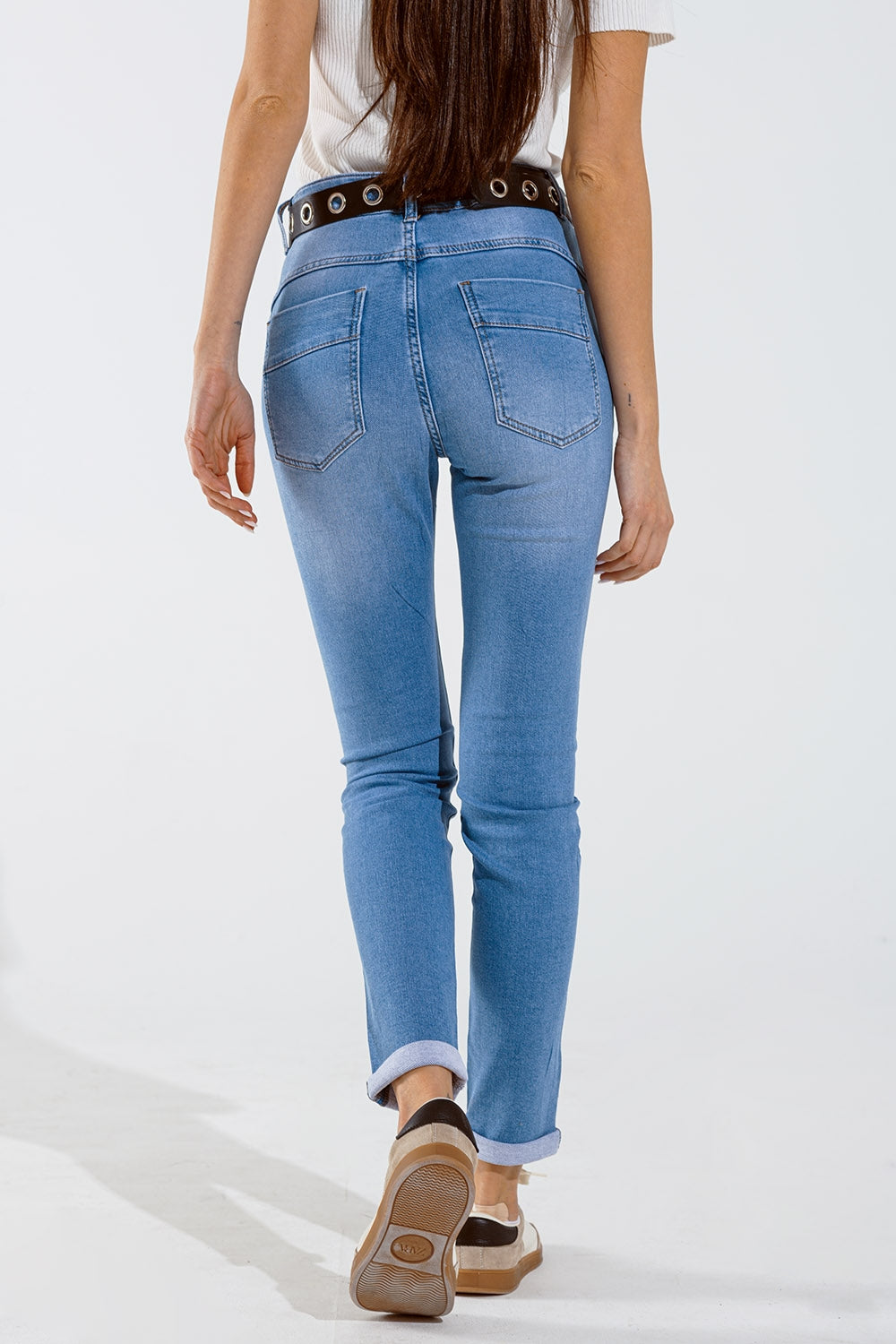 Skinny jeans in gewassen blauw met strass over de hele voorkant