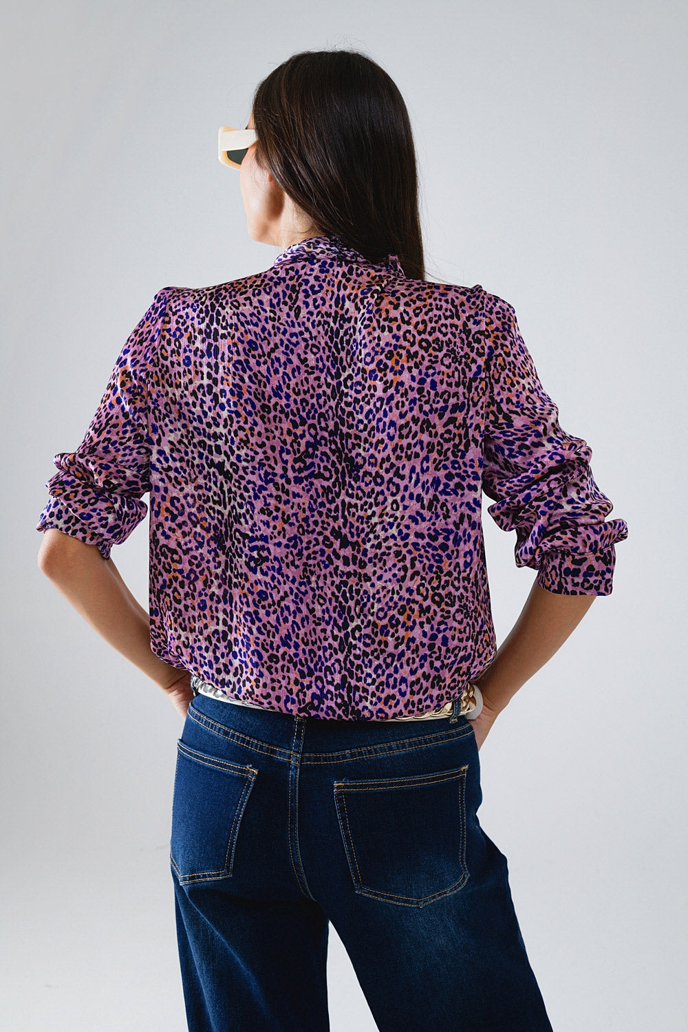 Strik aan de hals met dierenprint paars Blouse