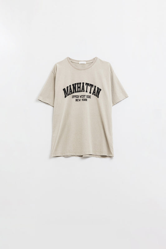 Q2 T-shirt met korte mouwen en grafische tekst Manhattan in beige