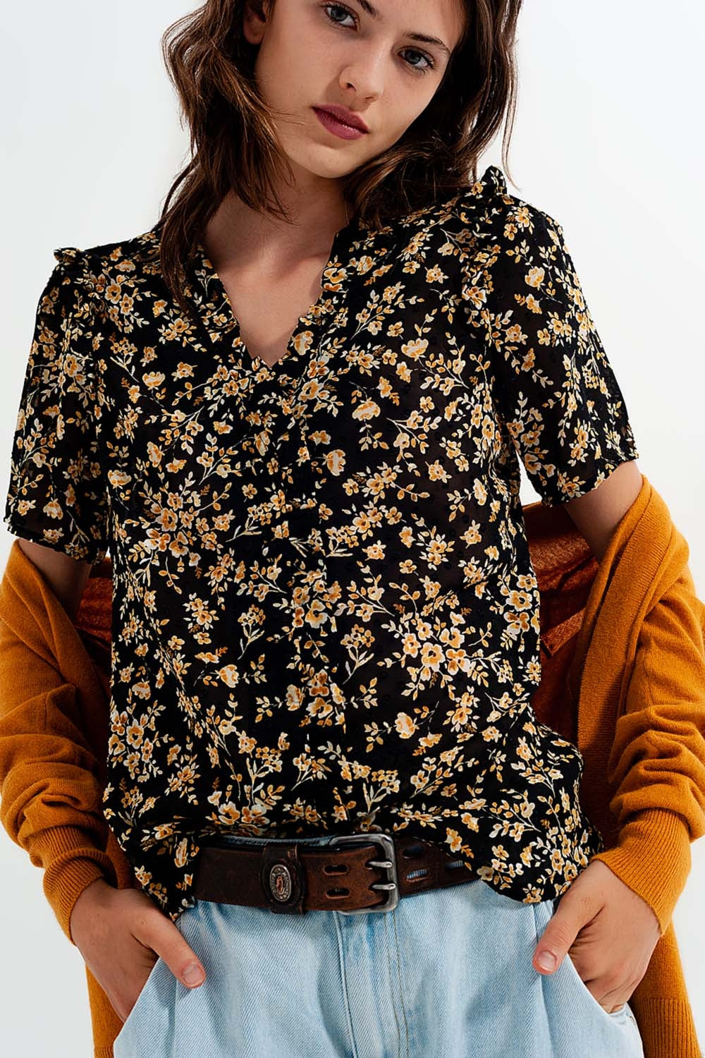 Blouse with ruffles in yellow floral print