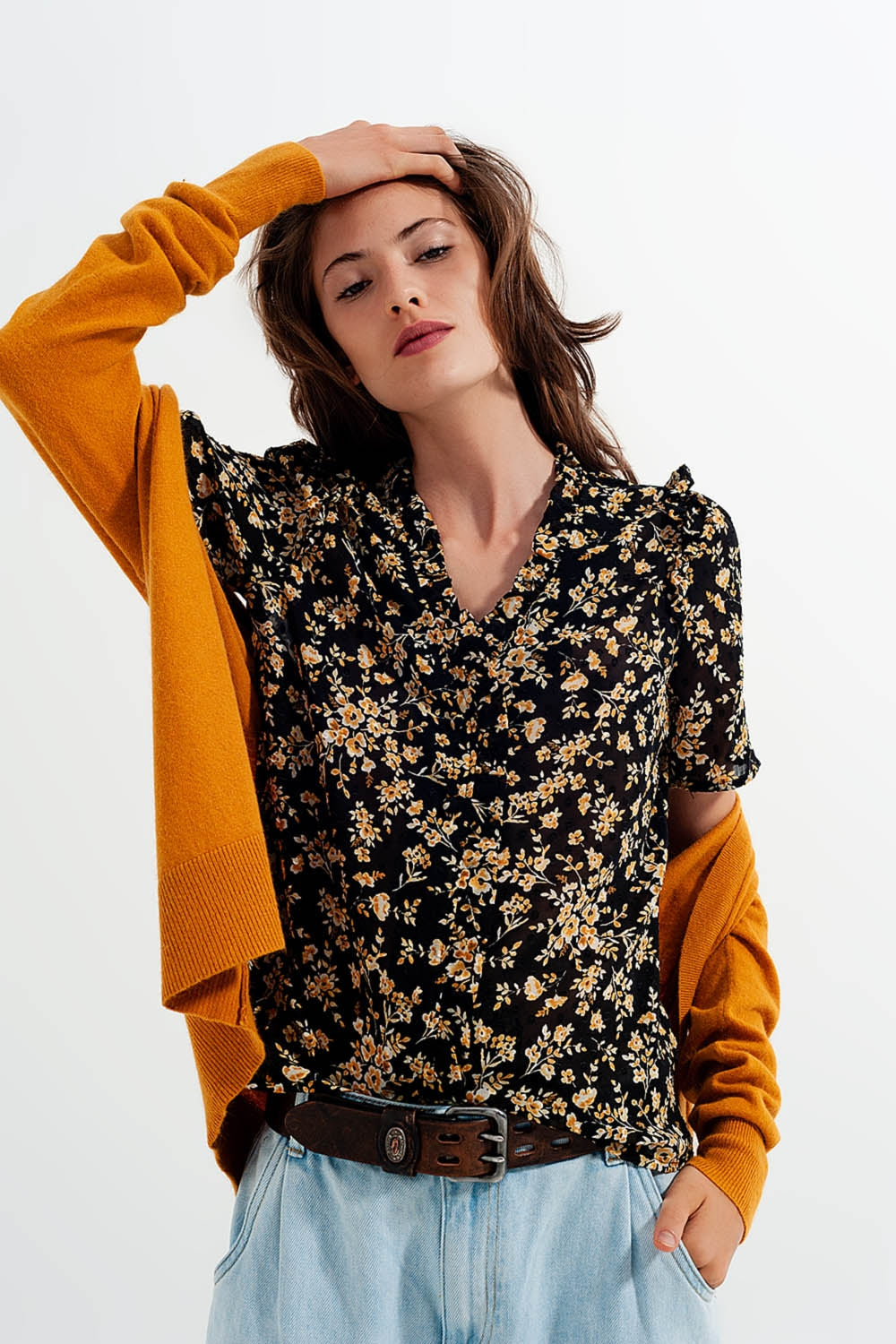 Blouse with ruffles in yellow floral print