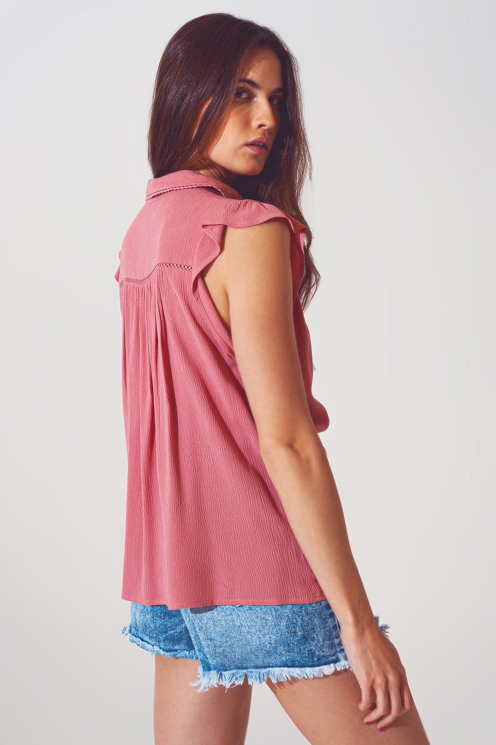 Blouse with ruffles short sleeves in pink