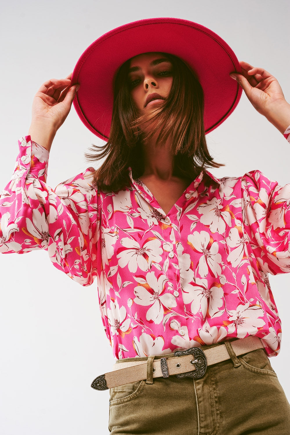 Blouse met volumineuze mouwen en bloemenprint in roze