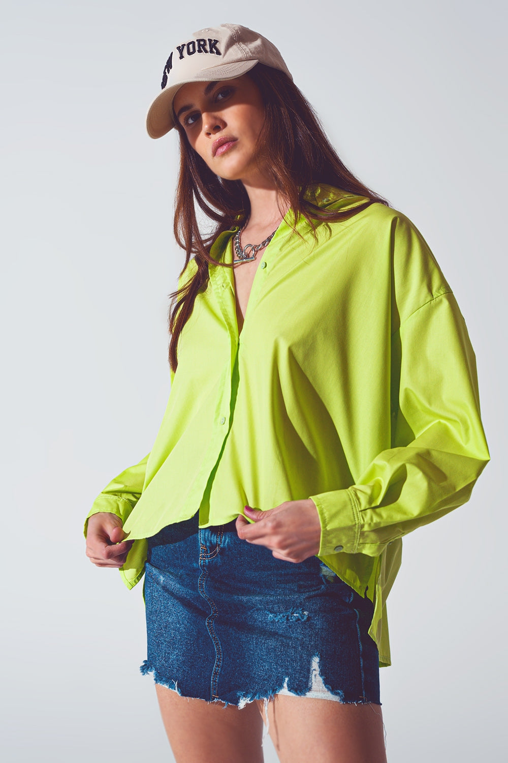 Loose-fitting blouse in lime green