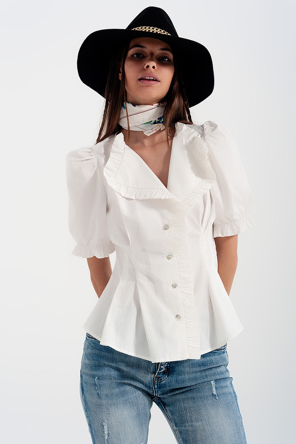 Q2 Poplin blouse met overslag en ruches in wit