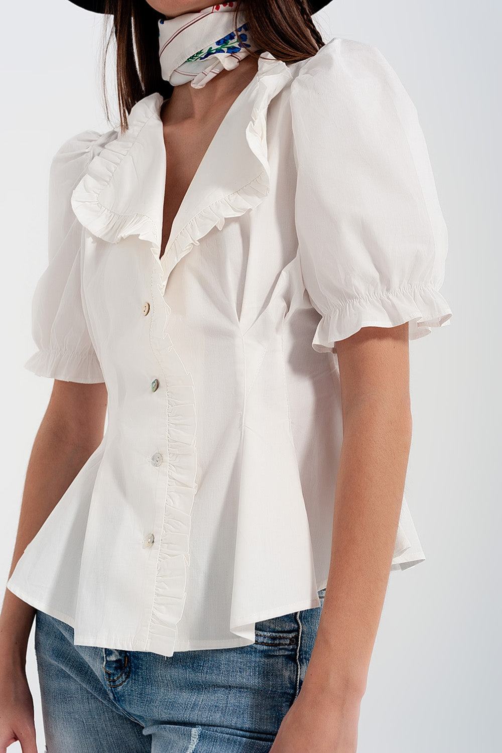 Poplin blouse with wrap and ruffles in white