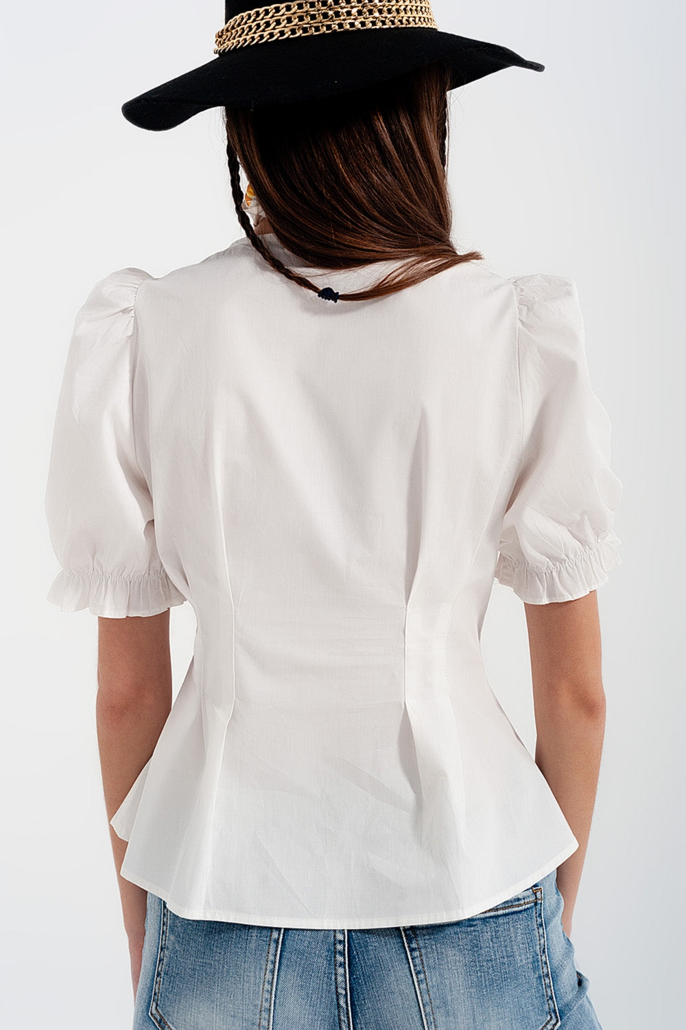 Poplin blouse with wrap and ruffles in white